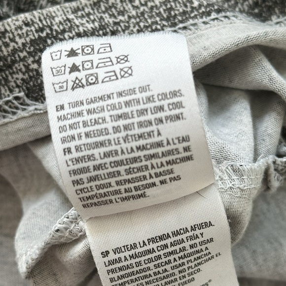 🐞Men’s American Eagle, outfitters size medium, oversized gray T-shirt - Picture 9 of 11